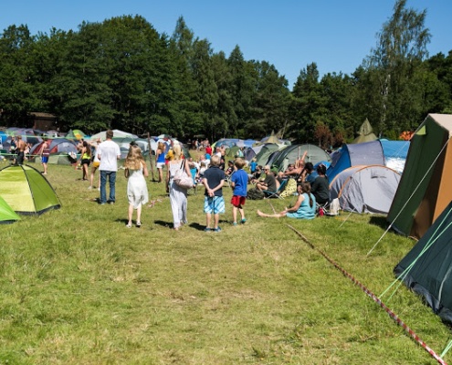 Pakk teltet og primusen, og dra på campingtur til Bragdøya. Foto: Adam Read©Visit Sørlandet